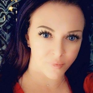 Meet your Posher, Jennie